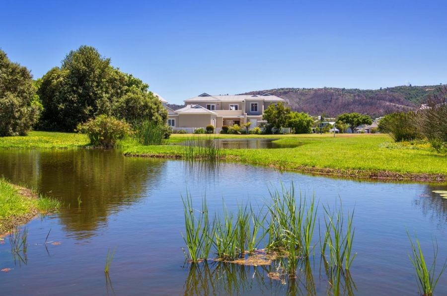 To Let 4 Bedroom Property for Rent in Thesen Islands Western Cape